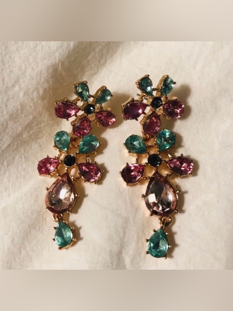Fabulous Multi-Stone Statement Earring Gold-Tone Hardware 15$